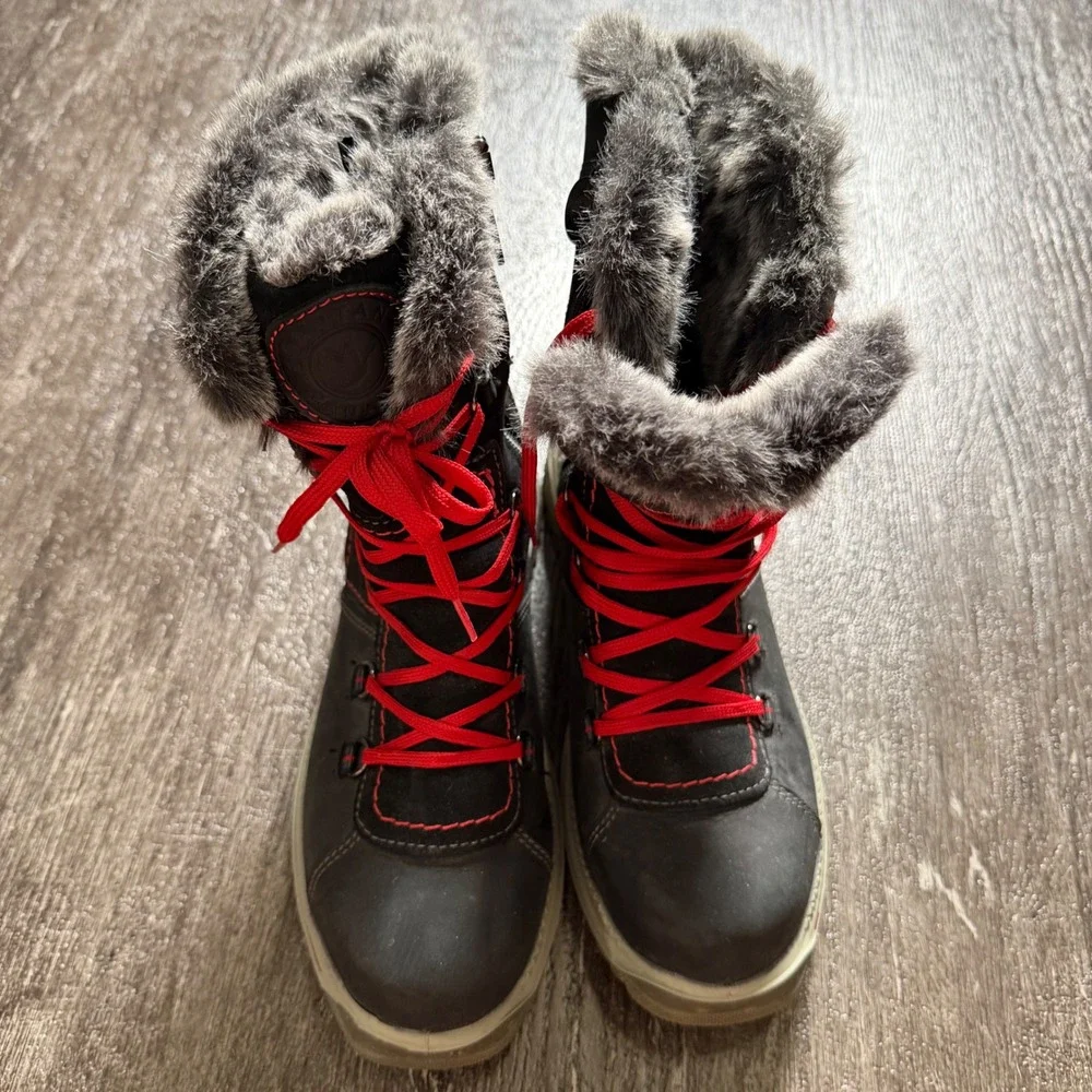 Santana Canada Winter Boots Women 9 Black Red Faux Fur Trim Suede Zipper Mid